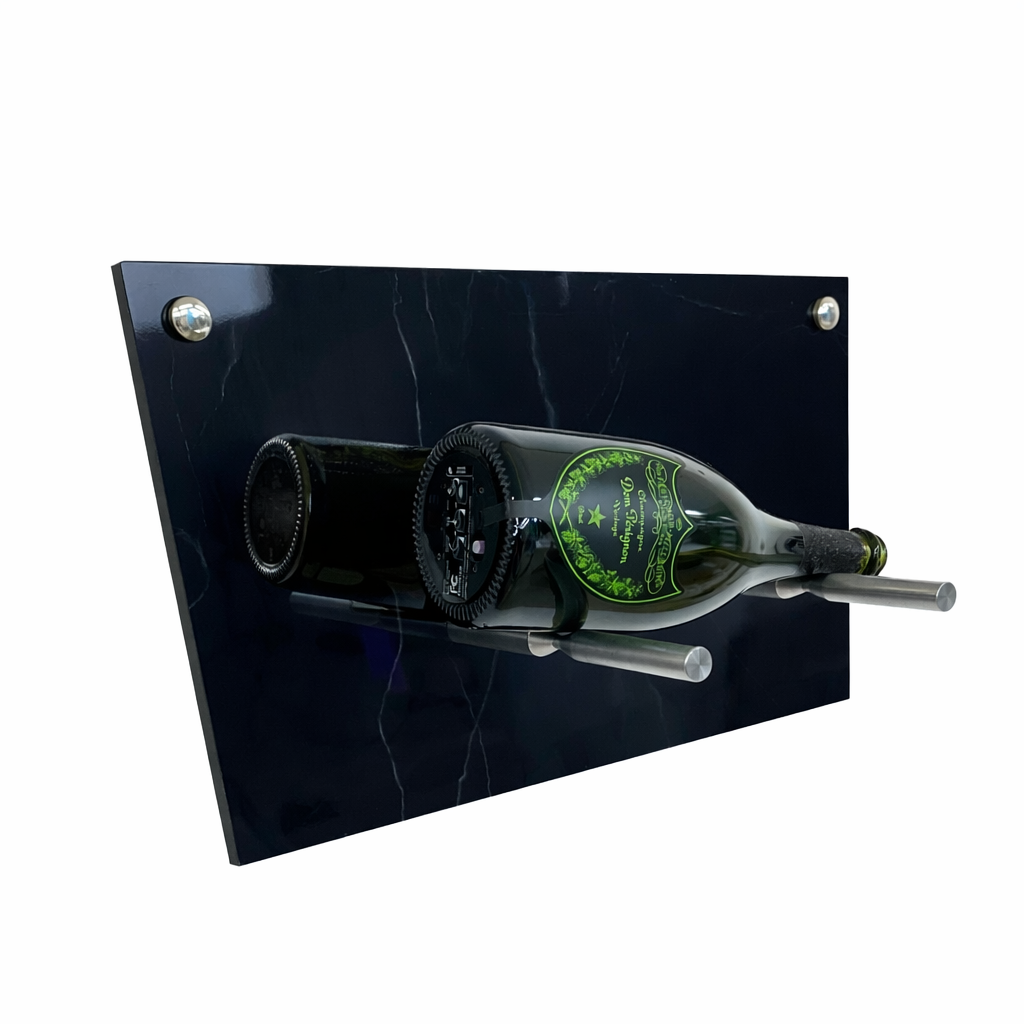 Sistema di montaggio a parete portabottiglie Marmor Luxuriae con borchie decorative