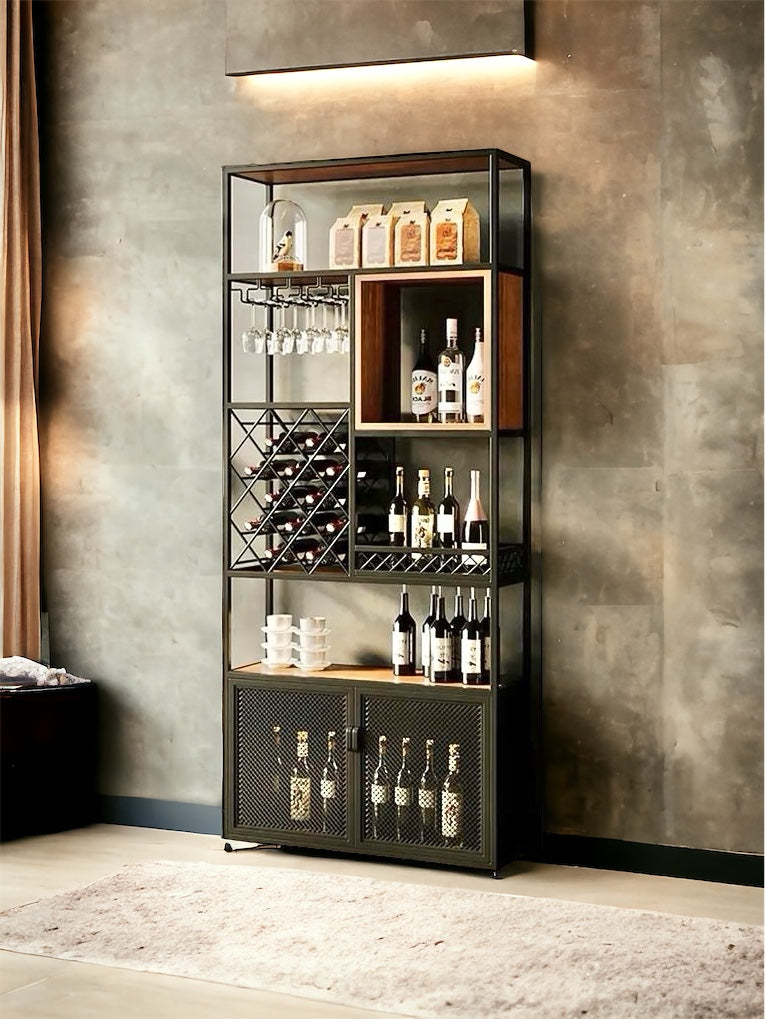 Industrial-style equipped cellar